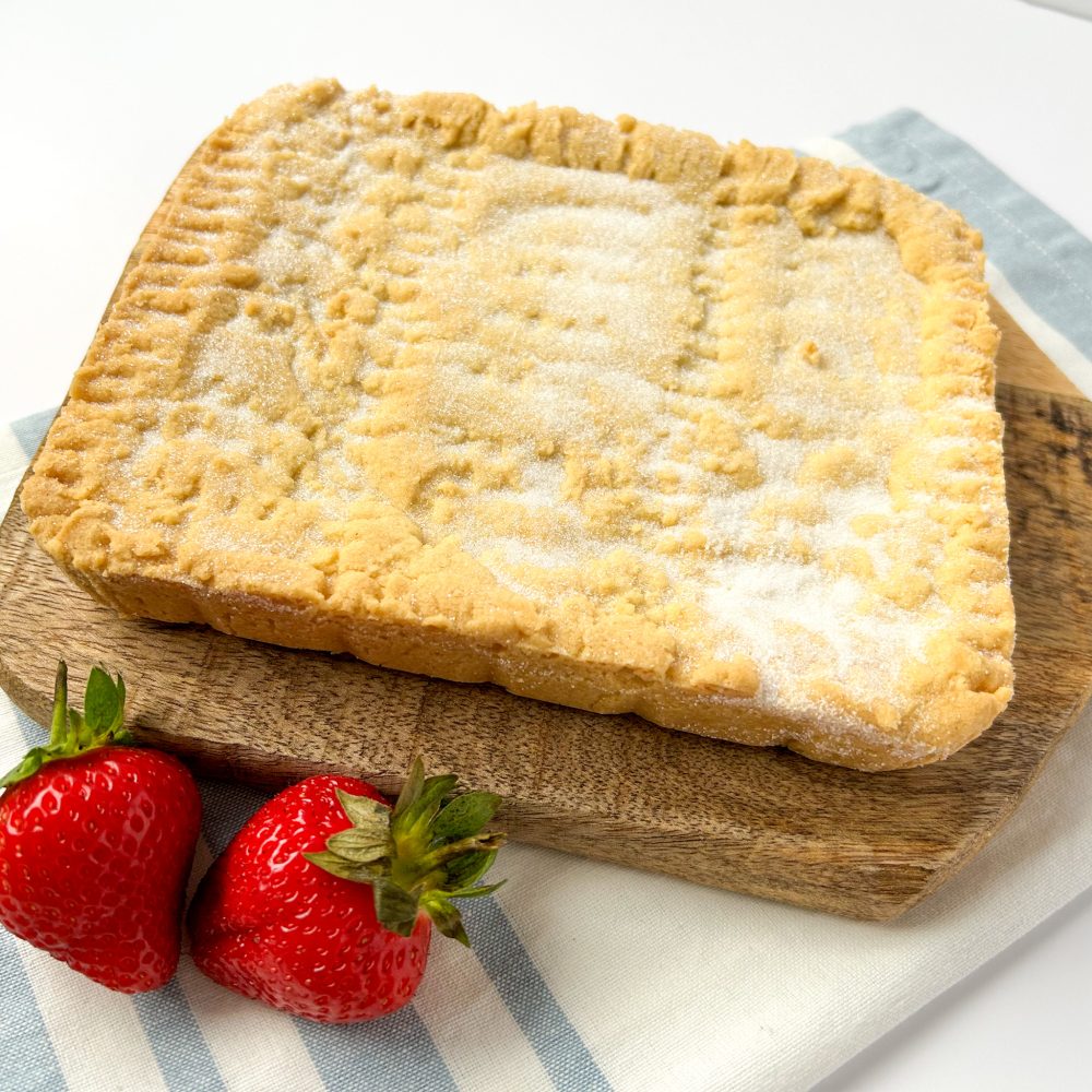 whole shortbread traybake with strawberries